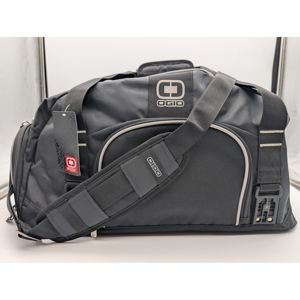 OGIO Big Dome Duffel Bag Black Gym Travel Bag 108087_03 NWT